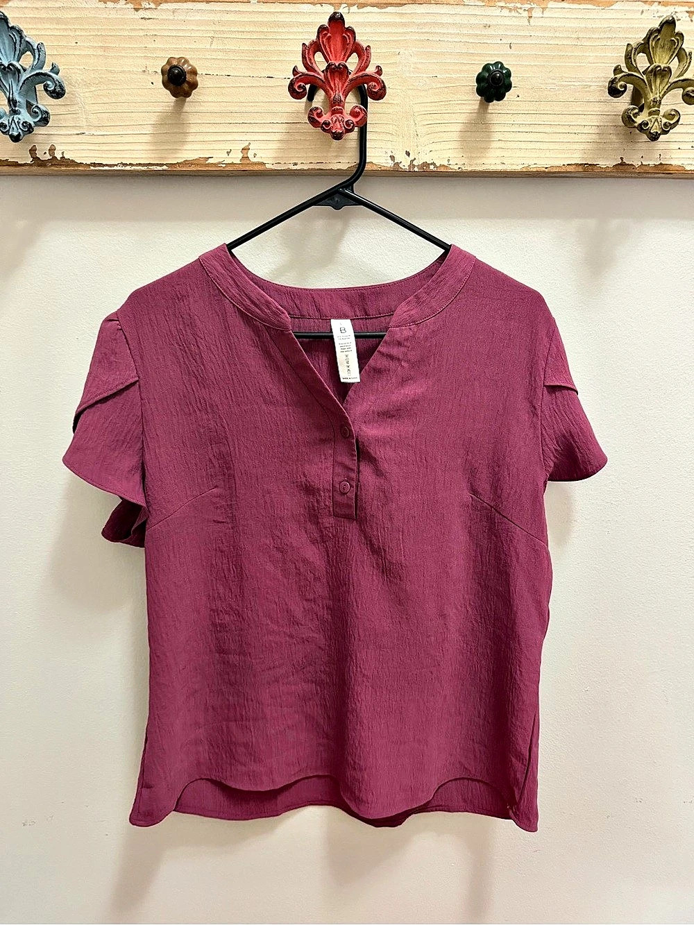 Blooming Jelly Flutter Sleeve Blouse in Pink Size L Like New